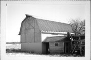 400 SACRAMENTO ST, a Astylistic Utilitarian Building barn, built in Berlin, Wisconsin in .