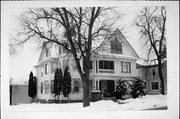 133 N WISCONSIN ST, a Queen Anne house, built in Berlin, Wisconsin in 1910.