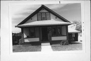 312 W CLARENCE ST, a Bungalow house, built in Dodgeville, Wisconsin in 1930.