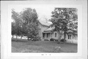 N2202 COUNTY ROAD N, a Gabled Ell house, built in Koshkonong, Wisconsin in 1870.