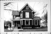 412 S WASHINGTON ST, a Queen Anne house, built in Watertown, Wisconsin in 1900.