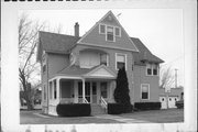506 S WASHINGTON ST, a Queen Anne house, built in Watertown, Wisconsin in 1890.