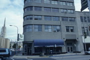 201-205 S 5TH AVE, a Art/Streamline Moderne retail building, built in La Crosse, Wisconsin in 1940.