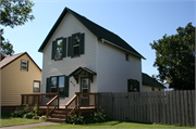 615 BEASER AVE, a Front Gabled house, built in Ashland, Wisconsin in .