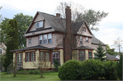 1001 MACARTHUR AVE, a Queen Anne house, built in Ashland, Wisconsin in .