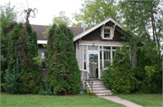 1019 ELLIS AVE, a Bungalow house, built in Ashland, Wisconsin in 1928.