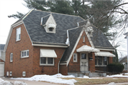 511 N 4TH AVE, a English Revival Styles house, built in Wausau, Wisconsin in 1932.