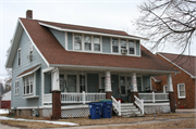 712 N 4TH AVE, a Bungalow house, built in Wausau, Wisconsin in 1920.