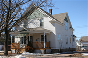 920 S 8TH AVE, a Front Gabled house, built in Wausau, Wisconsin in 1912.