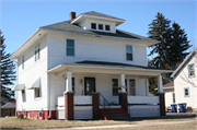 1028 S 6TH AVE, a American Foursquare house, built in Wausau, Wisconsin in 1926.