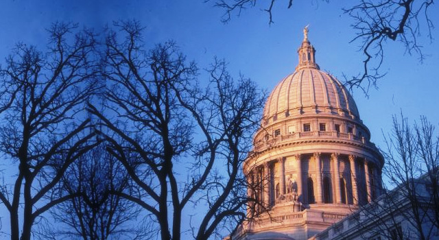 The dome of the Wisconsin State Capitol Building.