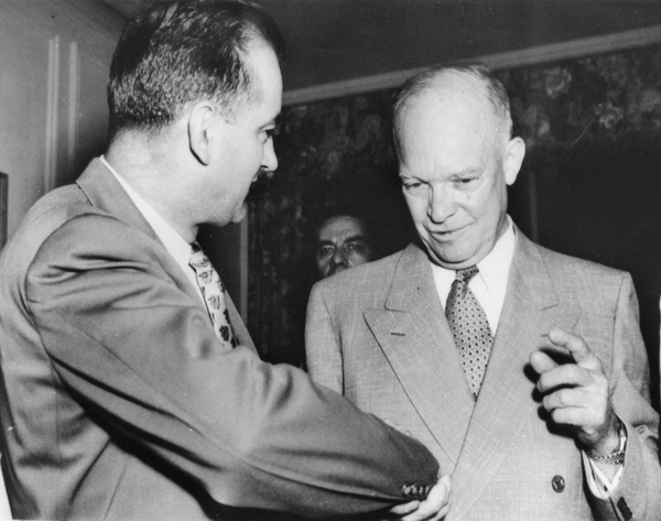 http://www.wisconsinhistory.org/museum/exhibits/elections/images/1952_IkeMcCarthy47491.jpg