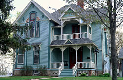 Dickinson, Decatur and Kate, House, a Building.