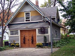 Curtis, David W. and Jane, House, a Building.