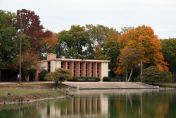 Kinnickinnic River Parkway, a District.