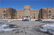 2500 W OKLAHOMA AVE, a Art/Streamline Moderne elementary, middle, jr.high, or high, built in Milwaukee, Wisconsin in 1938.