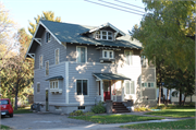 325 E 2ND ST, a Craftsman house, built in New Richmond, Wisconsin in 1913.