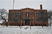 6720 W MOLTKE AVE, a Late Gothic Revival elementary, middle, jr.high, or high, built in Milwaukee, Wisconsin in 1917.