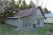 1100 Heritage Drive, a Front Gabled barn, built in New Richmond, Wisconsin in 1875.
