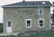 NE CORNER OF COUNTY HIGHWAY U AND RENNICK RD, a Side Gabled house, built in Shullsburg, Wisconsin in 1835.