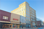 104 S MAIN ST, a Chicago Commercial Style large office building, built in Fond du Lac, Wisconsin in 1923.