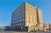 104 S MAIN ST, a Chicago Commercial Style large office building, built in Fond du Lac, Wisconsin in 1923.