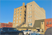 104 S MAIN ST, a Chicago Commercial Style large office building, built in Fond du Lac, Wisconsin in 1923.