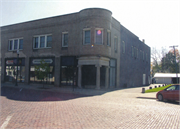 19-33 W MAIN ST, a Neoclassical/Beaux Arts retail building, built in Evansville, Wisconsin in 1904.
