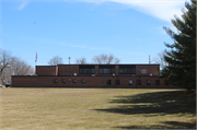 420 BARK RIVER DR, a Contemporary armory, built in Fort Atkinson, Wisconsin in 1963.