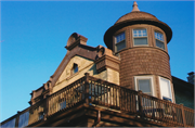 1462 N FARWELL AVE, a Italianate house, built in Milwaukee, Wisconsin in 1877.