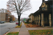 1462 N FARWELL AVE, a Italianate house, built in Milwaukee, Wisconsin in 1877.