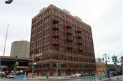 400 N BROADWAY ST, a Commercial Vernacular industrial bldg/manufacturing facility, built in Milwaukee, Wisconsin in 1911.