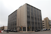 433 E MICHIGAN ST, a Contemporary small office building, built in Milwaukee, Wisconsin in 1909.