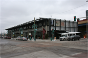 400 N WATER ST, a Contemporary grocery store/supermarket, built in Milwaukee, Wisconsin in 2005.