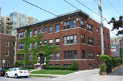 1614 E ROYALL PL, a Prairie School apartment/condominium, built in Milwaukee, Wisconsin in 1914.