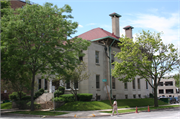 1749 N Prospect Ave, a Neoclassical/Beaux Arts house, built in Milwaukee, Wisconsin in 1876.