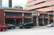 425 E WELLS ST, a Commercial Vernacular restaurant, built in Milwaukee, Wisconsin in 1894.