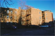 1479-1495 N FARWELL, a Neoclassical/Beaux Arts apartment/condominium, built in Milwaukee, Wisconsin in 1908.
