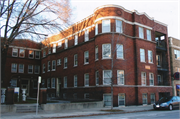 1479-1495 N FARWELL, a Neoclassical/Beaux Arts apartment/condominium, built in Milwaukee, Wisconsin in 1908.