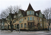 1537-1545 N CASS ST, a Queen Anne row house, built in Milwaukee, Wisconsin in 1891.