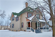 1554 FOND DU LAC AVE 1554 FOND DU LAC AVE, a Queen Anne house, built in Kewaskum, Wisconsin in 1894.