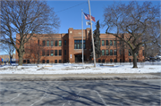 1618 W KEEFE AVE, a Late Gothic Revival school – elem/middle/jr high/high, built in Milwaukee, Wisconsin in 1917.