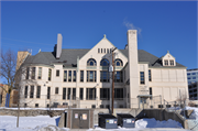 2418 N MARYLAND AVE, a Queen Anne school – elem/middle/jr high/high, built in Milwaukee, Wisconsin in 1886.