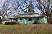 2404 W HILL DR, a Ranch house, built in Fitchburg, Wisconsin in 1958.