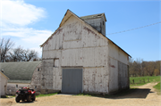 2387 S SEMINOLE HWY, a Astylistic Utilitarian Building corn crib, built in Fitchburg, Wisconsin in 1955.