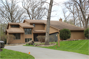 5830 TIMBER LAND CIR, a Contemporary house, built in Fitchburg, Wisconsin in 1981.