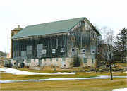 1700 FARNHAM ST, a Astylistic Utilitarian Building barn, built in Columbus, Wisconsin in .
