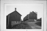 1 1/4 MILES W OF N ON G, a Astylistic Utilitarian Building barn, built in Argyle, Wisconsin in .
