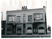 1014-1018 S 5TH ST 1014-1018 S 5TH ST, a Queen Anne lodging-hotel, built in Milwaukee, Wisconsin in 1891.