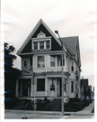 900-902 W WALKER ST, a Colonial Revival/Georgian Revival duplex/two-flat, built in Milwaukee, Wisconsin in 1905.